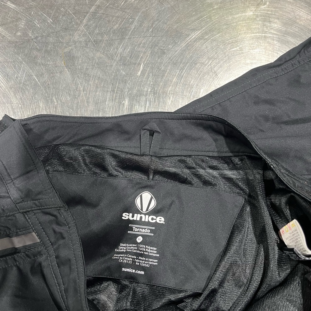 Sunice tornado Men’s cargo Pants (Size XL) - Picture 5 of 5